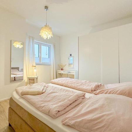 Modernes Trierer Cityloft Mit Grossem Balkon Ngoại thất bức ảnh