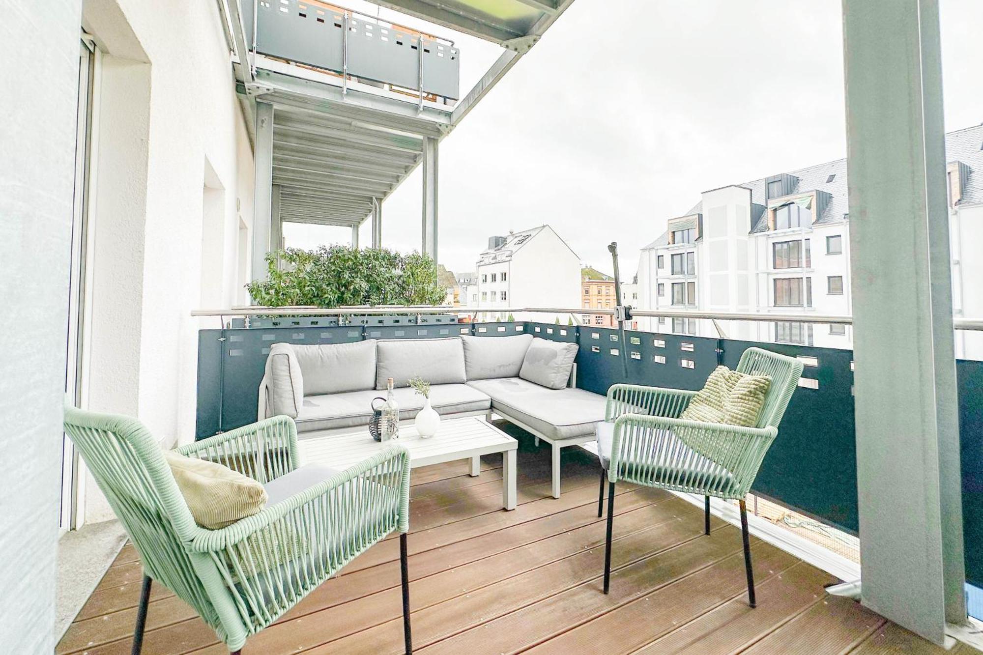 Modernes Trierer Cityloft Mit Grossem Balkon Ngoại thất bức ảnh